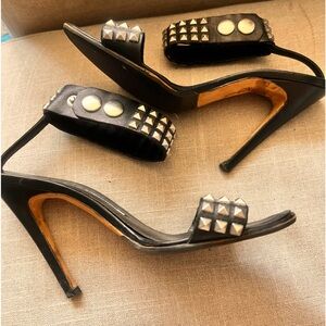 Manolo Blahnik Heels 👠, size 35.5